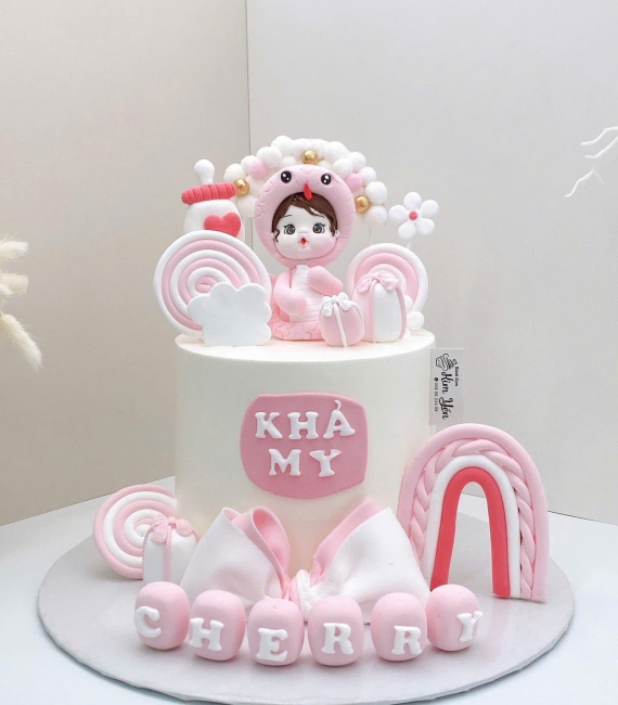 Bánh kem thôi nôi bé gái tuổi tỵ tone hồng 