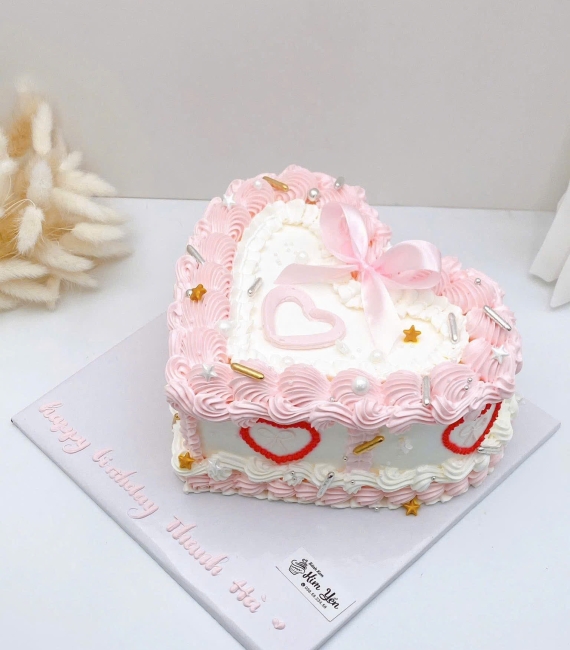 Bánh kem dành cho nữ trái tim đẹp hot 2026