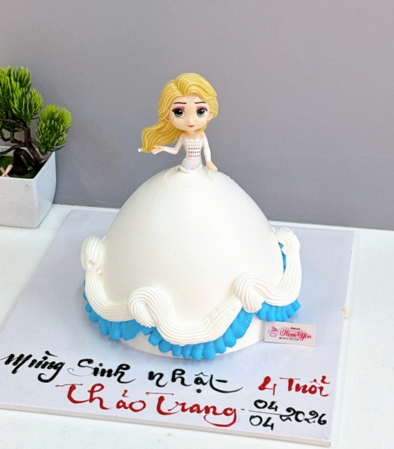  Bánh kem dành cho bé gái công chúa 4 tuổi