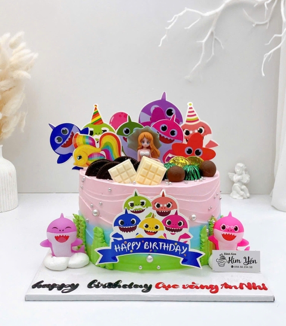 Mẫu bánh kem dành cho bé gái baby shark