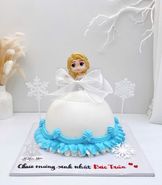 Bánh kem váy công chúa chảy hot 2026