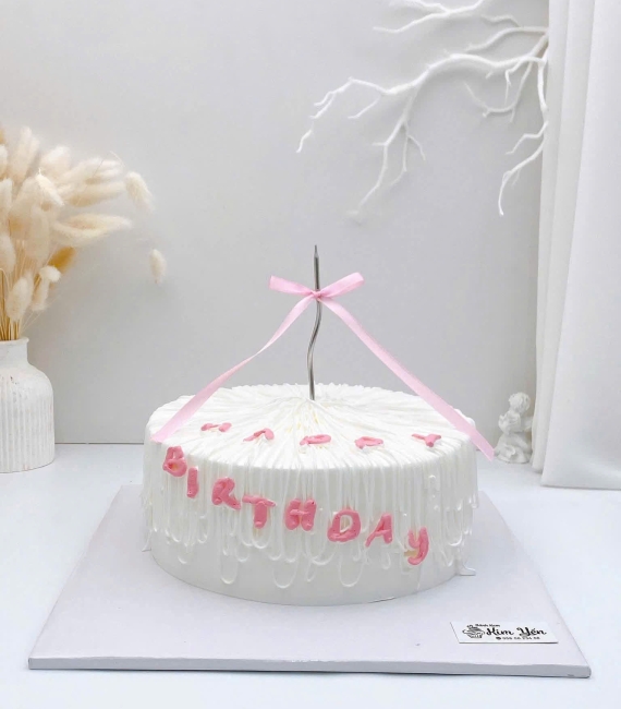 Bánh kem tặng nữ mẫu đẹp hot 2026