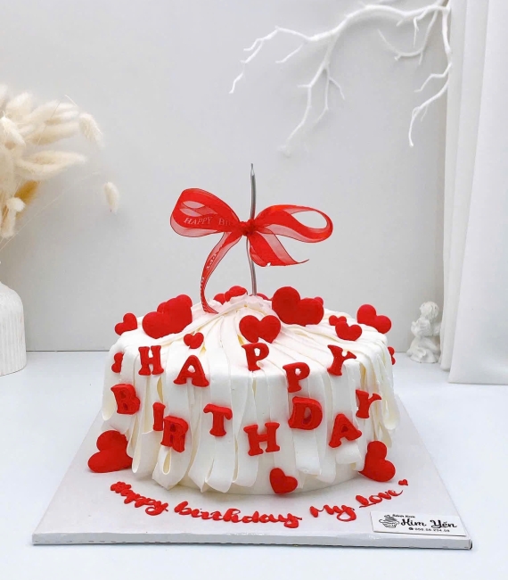 Bánh kem tặng nữ mẫu đẹp hot 2026 tone đỏ 