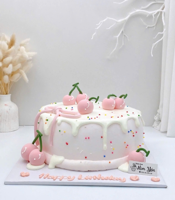 Bánh kem tặng nữ mẫu đẹp xinh xắn dễ thương