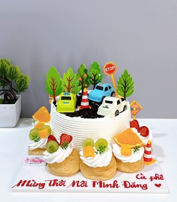 Mẫu bánh su dai kết hợp bánh kem hot 
