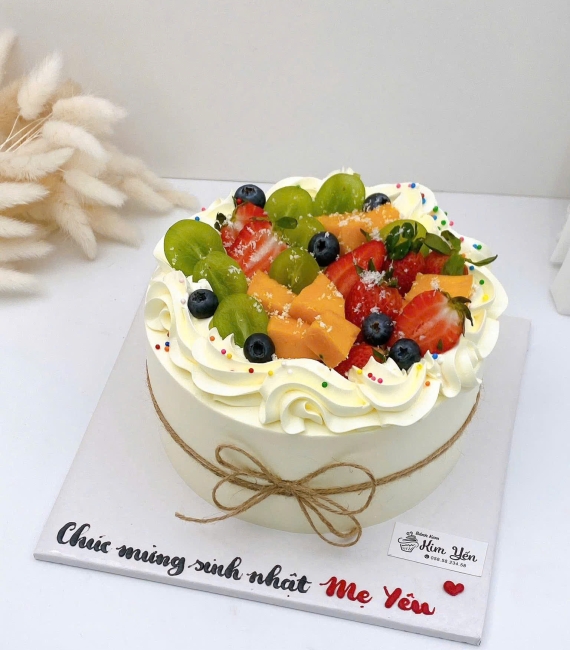Bánh Kem Trái Cây tặng mẹ yêu tại Kim Yến 