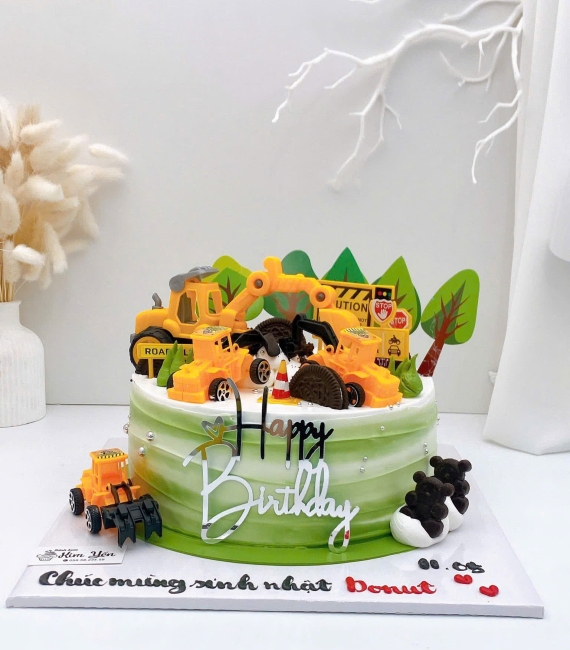 Bánh kem dành bé trai 7 tuổi 