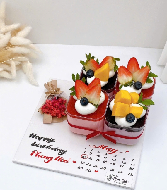 Mẫu bánh cúp 4 ly 