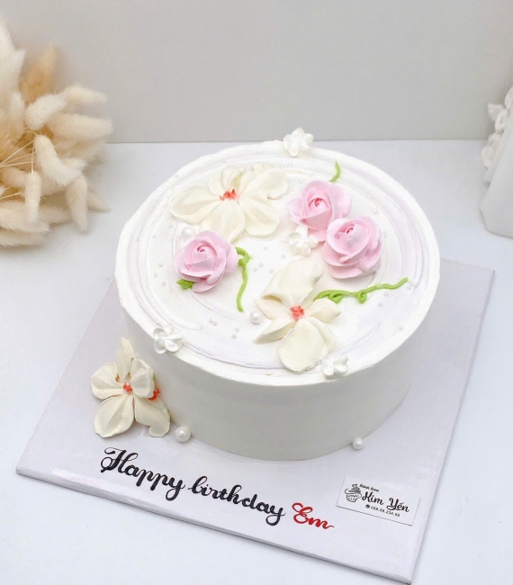 Bánh kem chúc bắt hoa chúc mừng sinh nhật em 