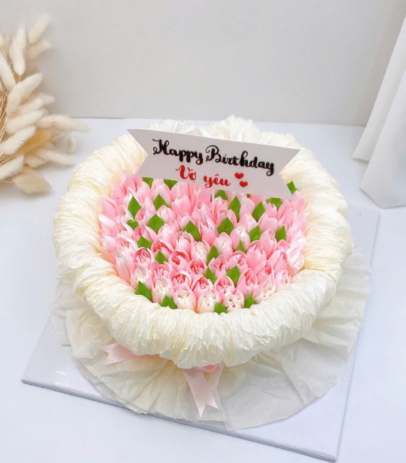 Bánh kem tạo hình bó hoa tulip 