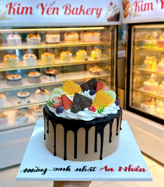 Bánh kem trái cây mix trái cây theo yêu cầu tặng con gái 