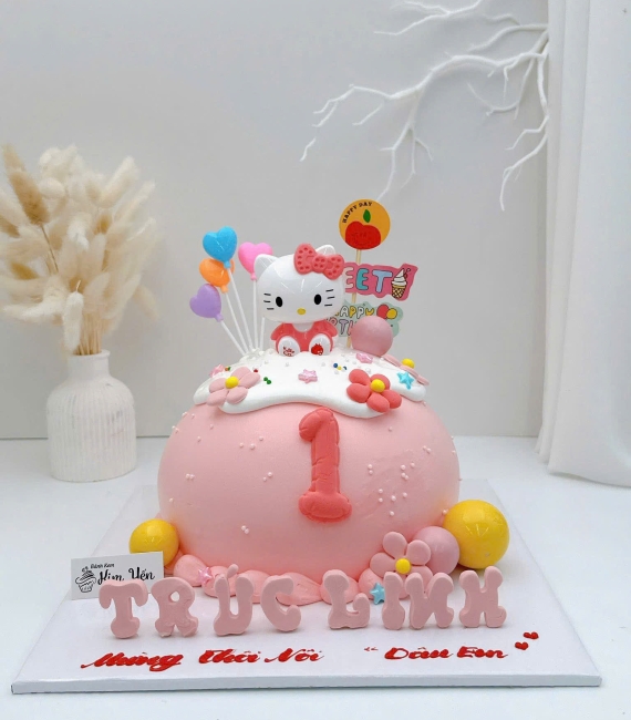Bánh kem công chúa dành cho bé gái 1 tuổi 
