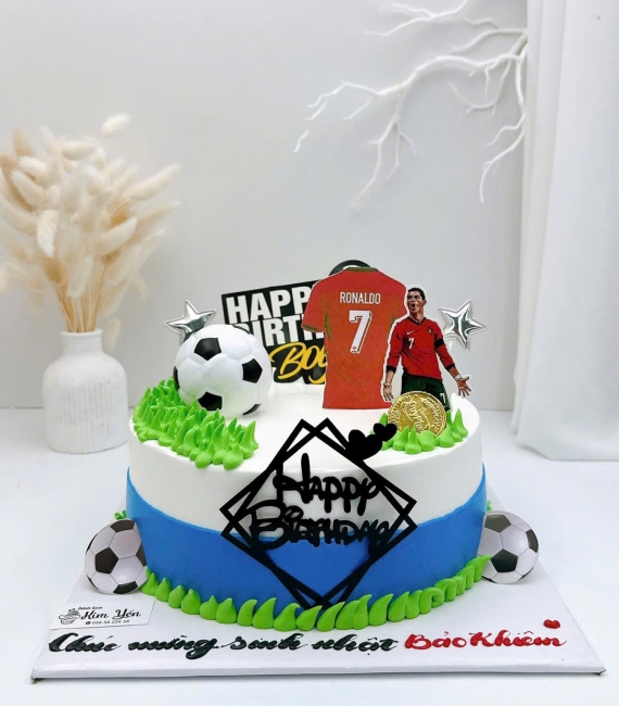 Bánh kem tặng dành cho bé trai lên 10 tuổi 