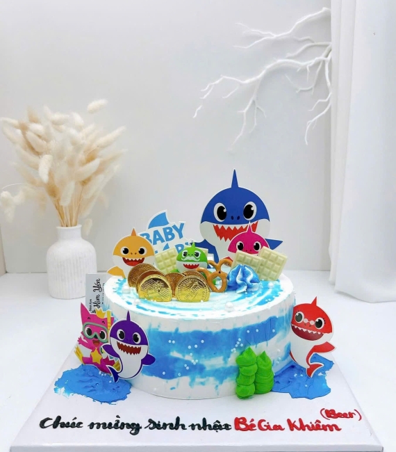 Bánh kem tặng dành cho bé yêu thích baby shark