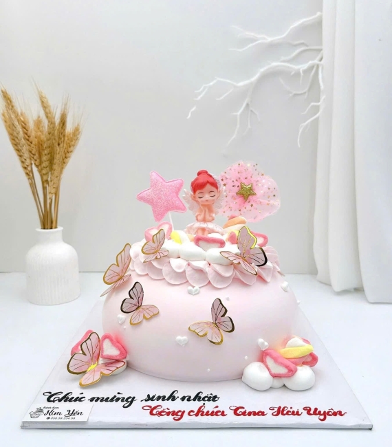 Bánh kem công chúa dành cho bé gái tone hồng 