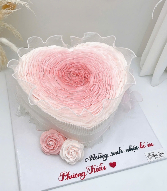 Bánh kem sinh nhật tặng nữ lên 26 tuổi 