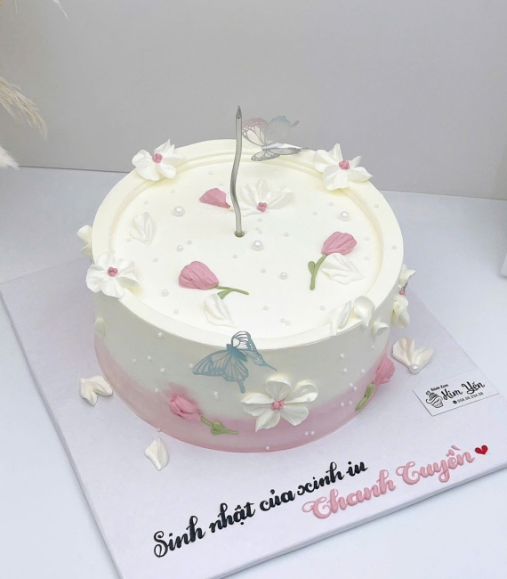 Bánh kem sinh nhật tặng nữ lên 17 tuổi