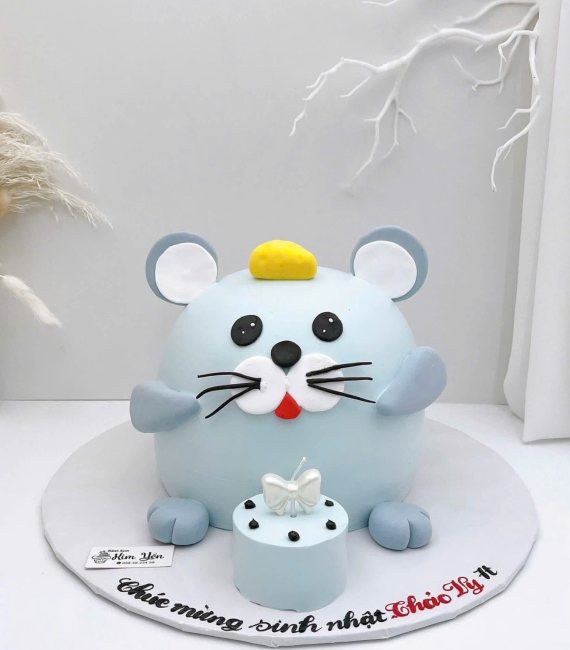 Bánh kem bé trai tạo hình chú chuột 
