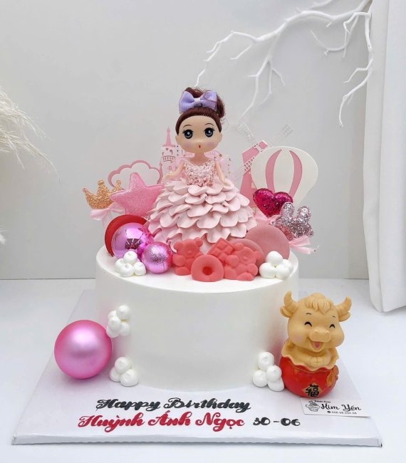 Bánh kem dành cho bé gái 11 tuổi 