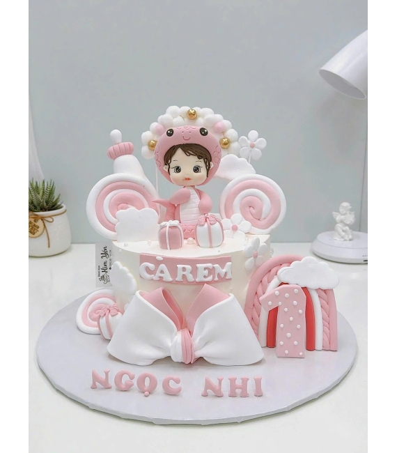 Bánh kem thôi nôi dành cho bé gái tuổi tỵ tone hồng hot hiện tại 