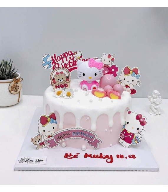 Bánh sinh nhật bé gái tone hồng ngọt ngào hot 