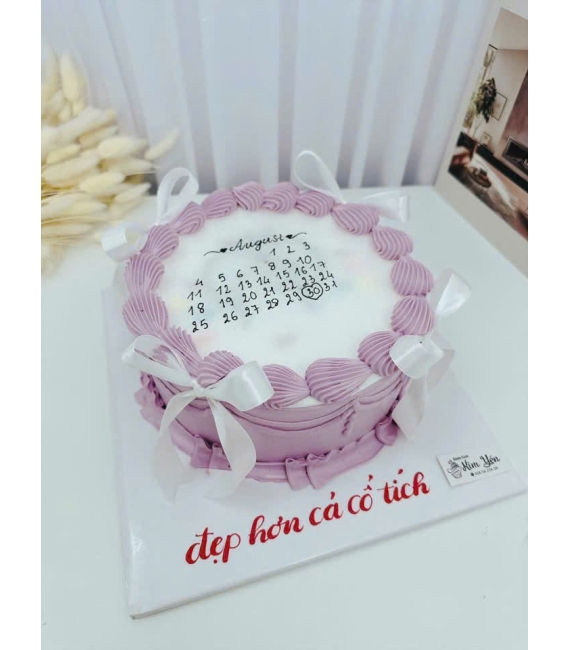 Bánh kem tím dành cho nữ đẹp 