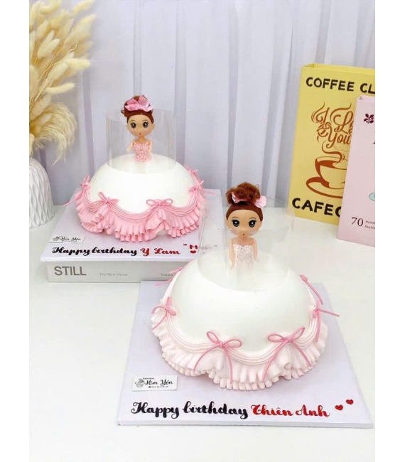 Bánh sinh nhật bé gái công chúa xinh xắn hot tone hồng 