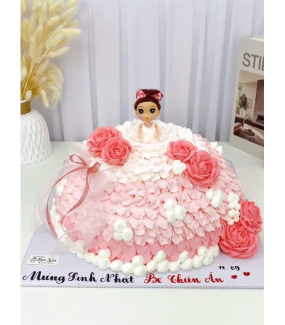 Bánh sinh nhật bé gái mẫu bánh cao cấp lên 6 tuổi 