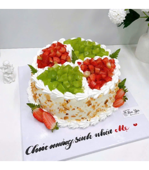 Bánh trái cây kết hợp nho và dâu tây siêu hot 