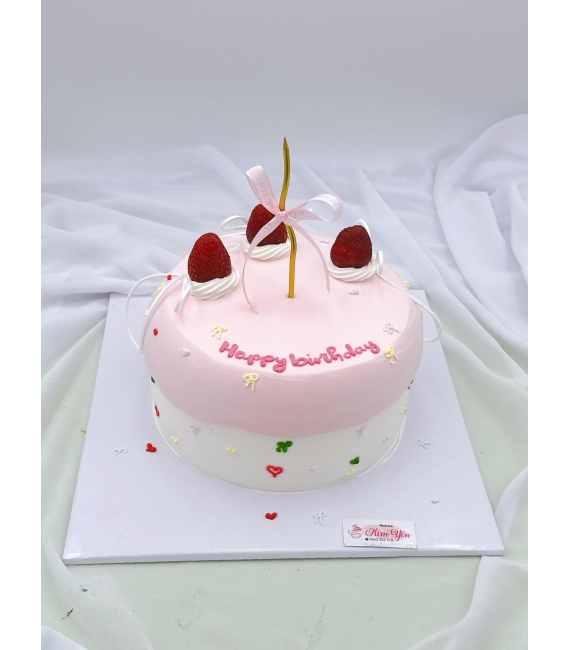 Bánh kem trang trí trái cây tone hồng