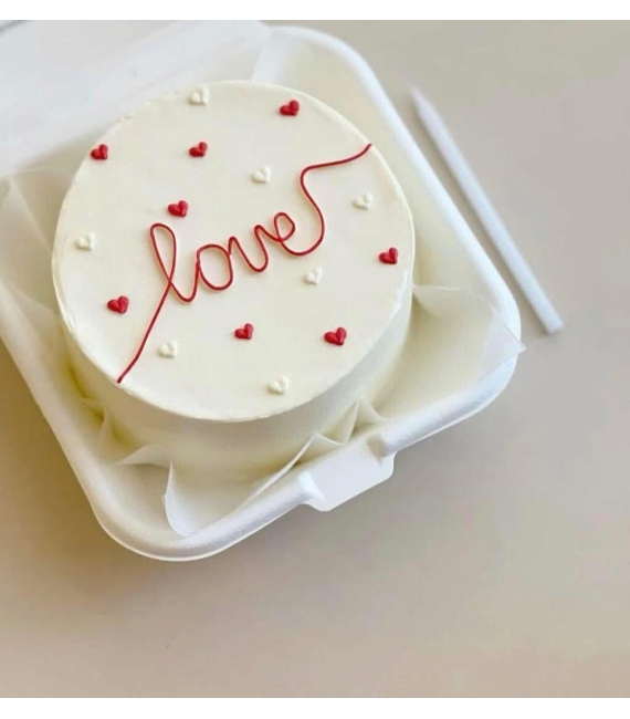 Bánh bento trang trí chữ love
