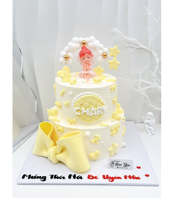 Bánh fondant thôi nôi chủ đề búp bê cho bé gái