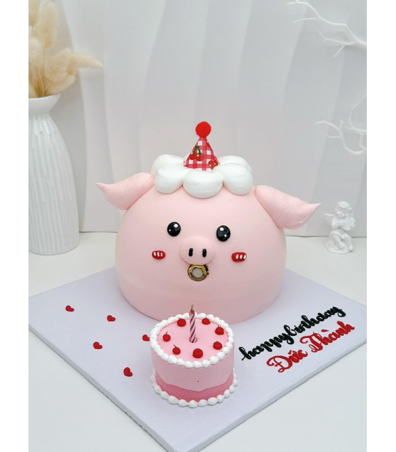 Bánh sinh nhật heo hồng đáng yêu