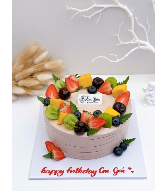 Mẫu bánh kem socola mừng sinh nhật trái cây