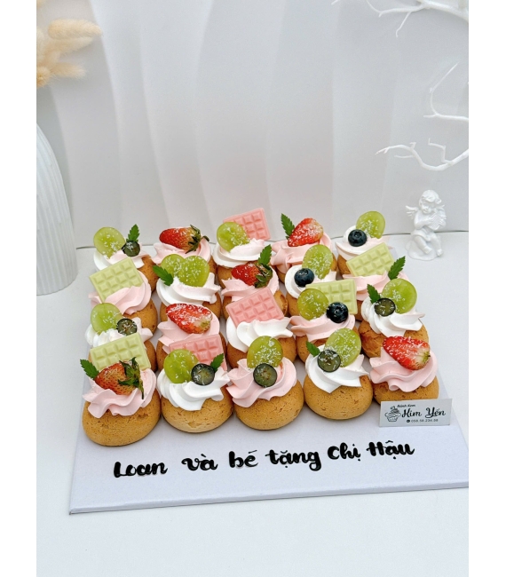 Set bánh su kem Singapore hoa quả