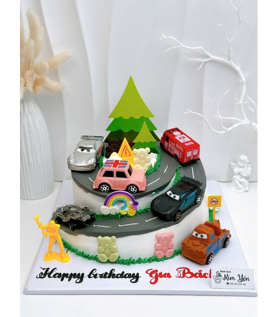 Mẫu bánh kem tạo hình đường đi xe ô tô