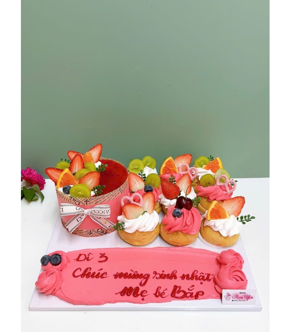 Set bánh su kem Singapore kèm panacota 