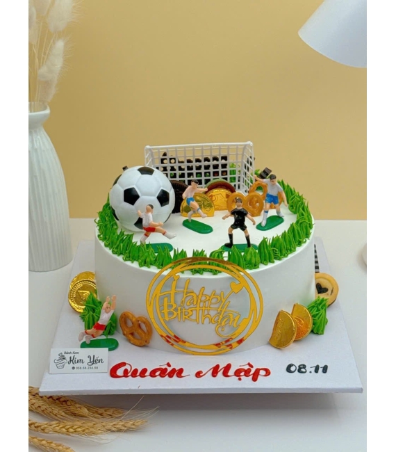 Bánh kem dành cho bé trai mê bóng đá hot 2025
