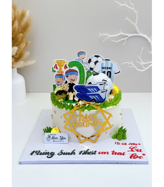 Bánh kem dành cho bé trai mê bóng đá messi