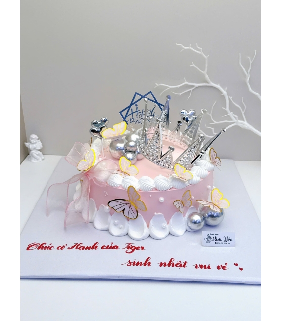 Bánh kem dành nữ mẫu đẹp làm theo yêu cầu