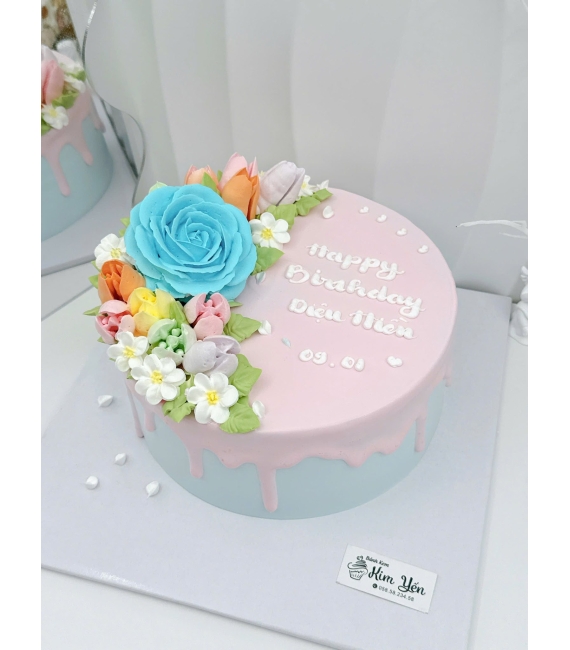 Bánh kem mẫu đẹp làm theo yêu cầu tặng chị gái