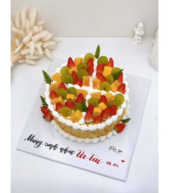 Tổng hợp mẫu bánh kem trái cây mix 4 ô trái cây hot