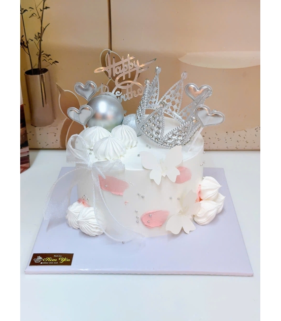 Bánh Kem “Cô Gái Quyến Rũ” 