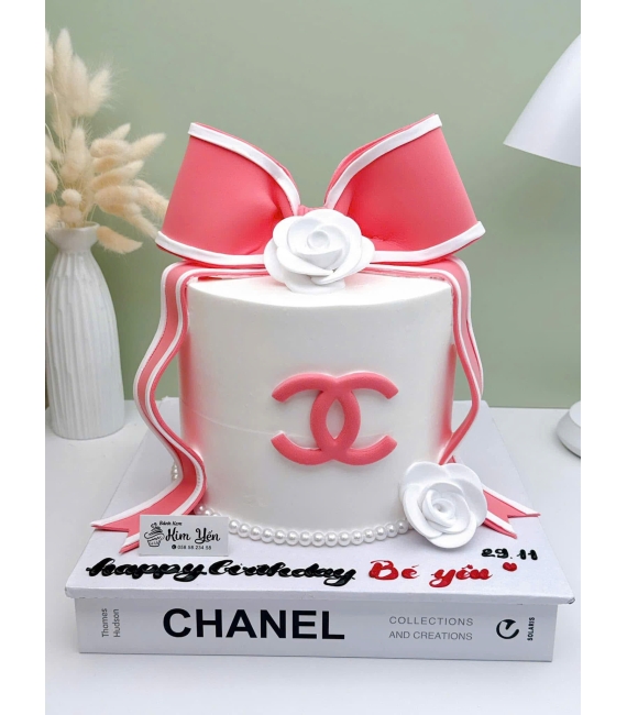 Bánh hình chanel
