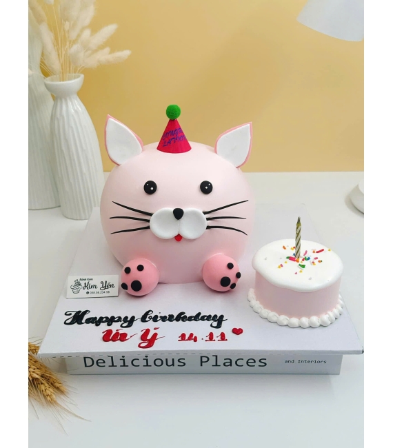 Bánh mừng đầy tháng mèo hồng