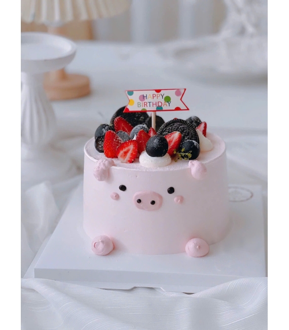 Bánh kem trái cây hình con heo đáng yêu