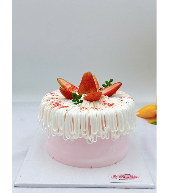 Bánh kem màu hồng dành cho vợ yêu