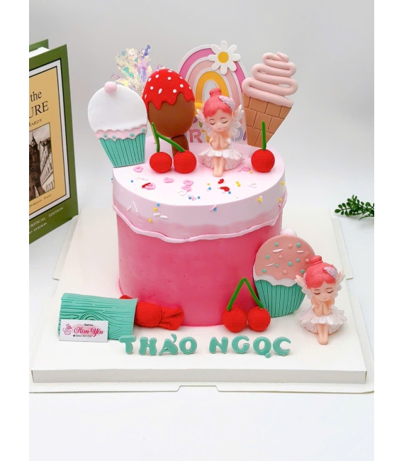 Bánh Kem Công Chúa Và Quả Dâu 