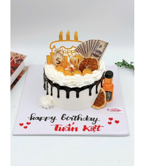 Bánh Kem chúc mừng cho nam nhiều phụ kiện theo yêu cầu