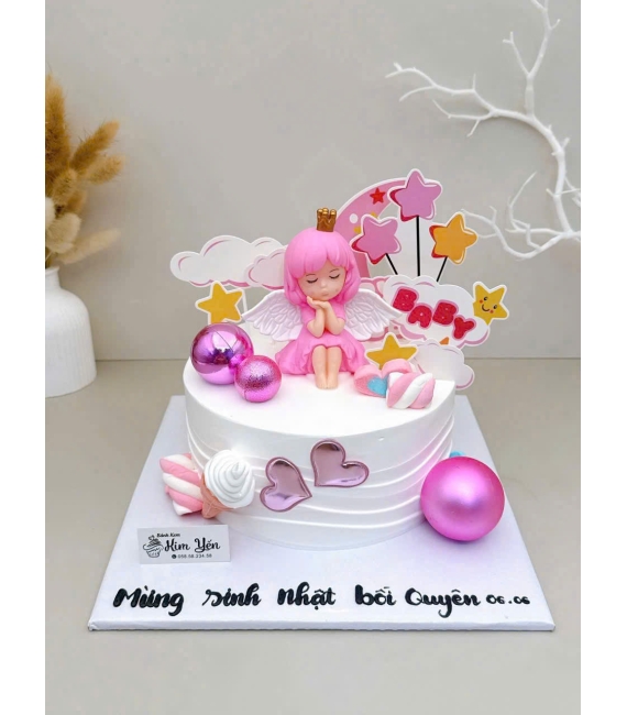Bánh kem chúc mừng sinh nhật con gái yêu